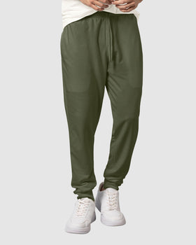 Pantalón exterior jogger con bolsillos funcionales#color_617-verde-oliva