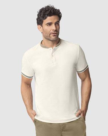 Camiseta con cuello henley y botones funcionales#color_165-marfil