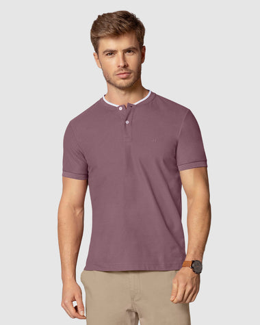Camiseta con cuello henley y botones funcionales#color_411-morado