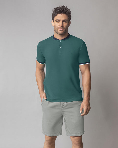 Camiseta con cuello henley y botones funcionales#color_614-verde-azul