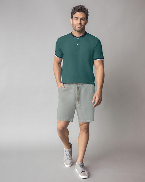 Camiseta con cuello henley y botones funcionales#color_614-verde-azul