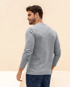 Camiseta manga larga con botones funcionales y cuello redondo