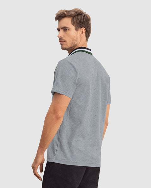 Camiseta tipo polo con cuello tejido en contraste#color_711-gris