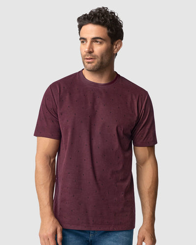 Camiseta manga corta con estampado continuo#color_430-vino