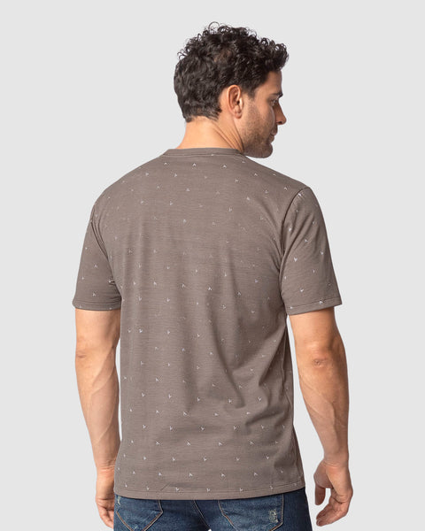 Camiseta manga corta con estampado continuo#color_835-cafe