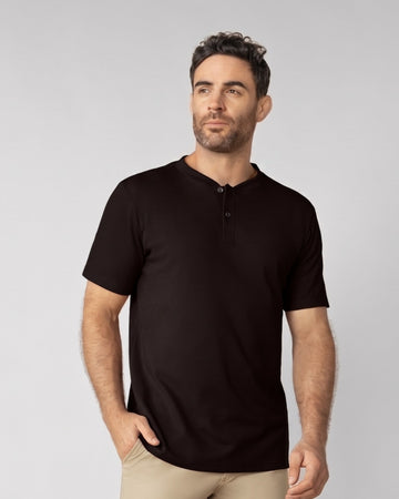 Camiseta henley semiajustada con botones#color_c25-cafe-oscuro