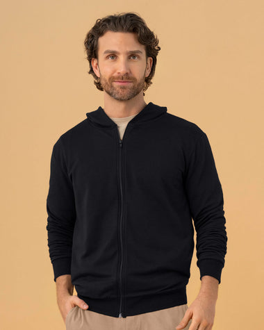 Buzo manga larga con capucha y cierre#color_700-negro