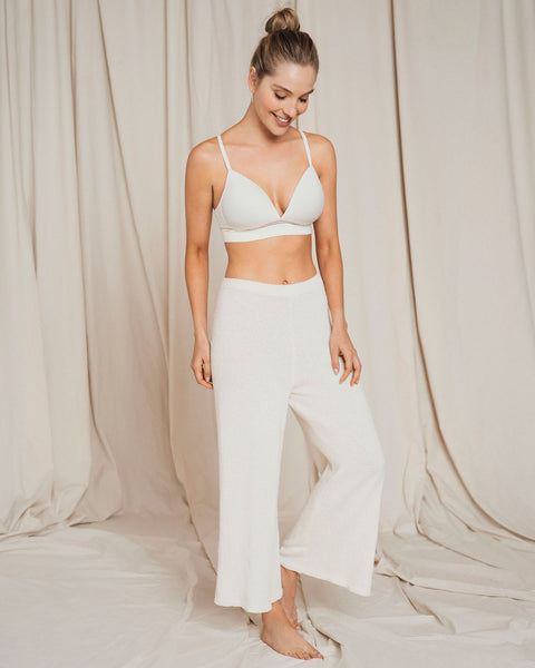 Brasier triangular de realce suave con escote profundo#color_000-blanco