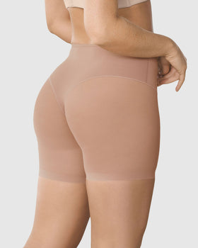 Panty faja invisible de control moderado efecto brasilera#color_857-cafe-medio