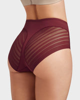 Panty faja clásico con control suave de abdomen y bandas de tul#color_382-vino-tinto