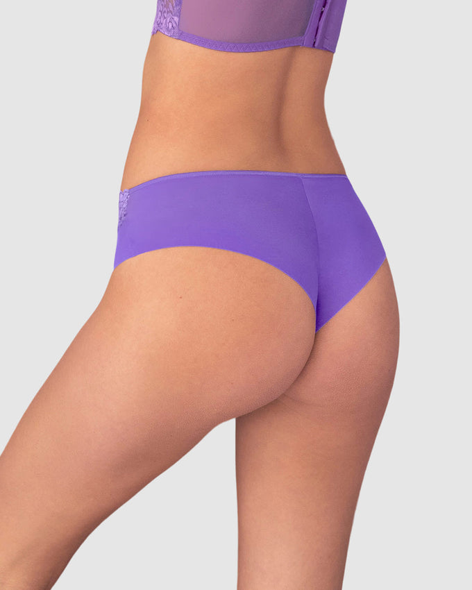 Sexy panty cachetero en tela ultraliviana con encaje comodidad total#color_446-mora-azul