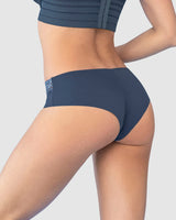 Sexy panty cachetero en tela ultraliviana con encaje comodidad total#color_500-azul-oscuro