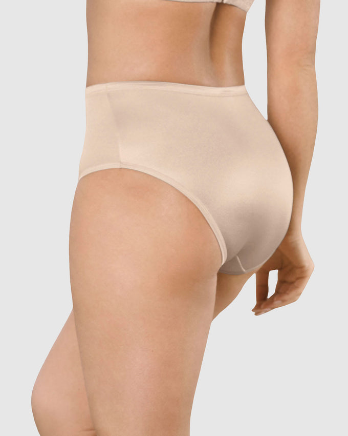Panty clásico pierna alta con excelente cubrimiento tela suave#color_878-beige
