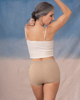 Paquete x 3 panties clásicos con toques de encaje#color_s06-blanco-cafe-claro-marfil
