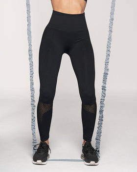 Legging deportivo de tiro alto sin costuras con fajón doble tela en cintura y mallas transpirables#color_700-negro