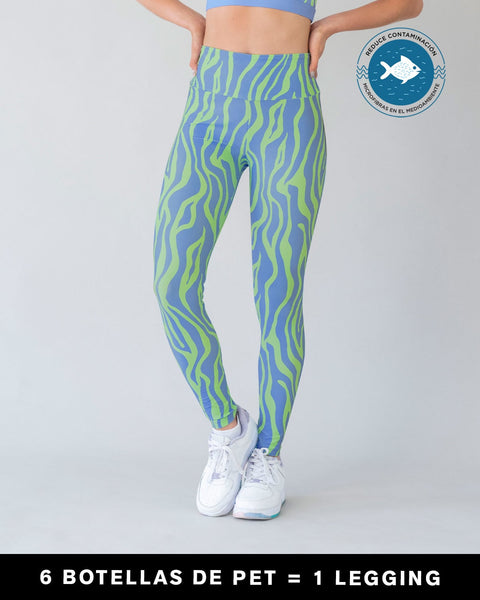 Legging de tiro alto control en abdomen y muslos en material bio-pet#color_443-estampado-piel-morado