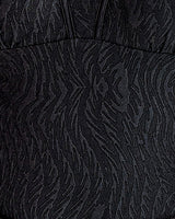 Traje de baño entero fajón multiusos y tela con textura#color_700-negro