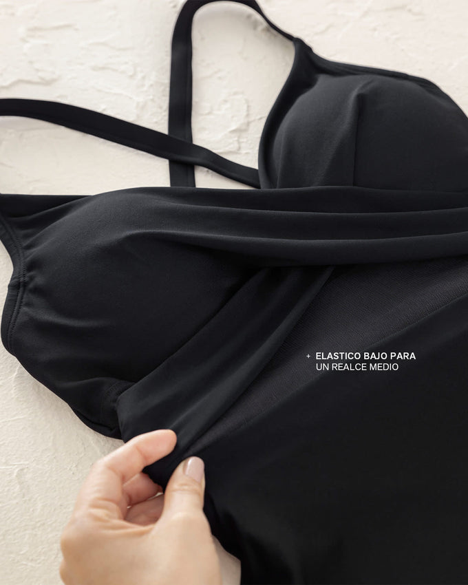 Traje de baño entero control suave de abdomen elaborado con nylon reciclado#color_700-negro