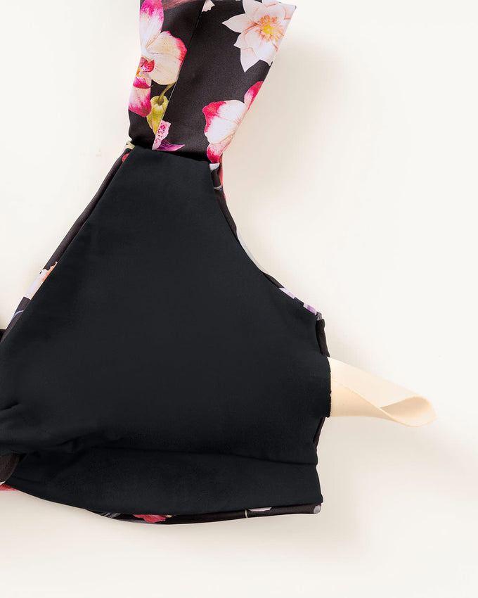 Bikini con panty de tiro alto tecnología bio-pet#color_701-estampado-flores-negro