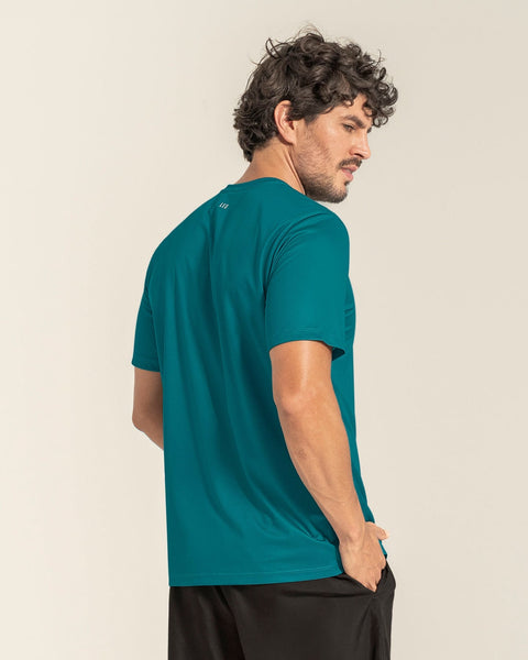 Camiseta deportiva masculina semiajustada de secado rápido#color_674-verde-medio