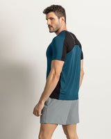 Pantaloneta deportiva con acabado antifluidos y bolsillos funcionales#color_750-gris