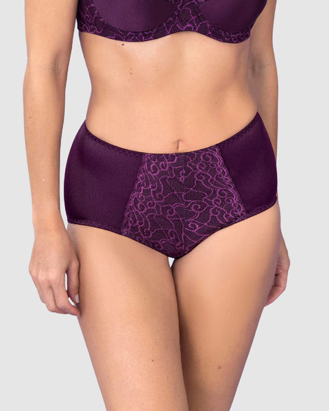 Panty clásico de control suave con toques de encaje en abdomen#color_a97-uva