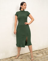 Vestido largo cuello alto con abertura lateral#color_601-verde-oliva-medio