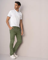 Pantalón texas silueta semi ajustada#color_172-verde-oliva