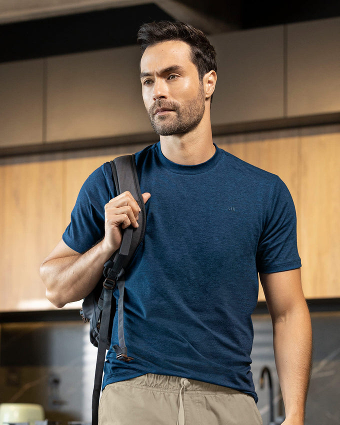 Camiseta manga corta con logo bordado en frente#color_517-azul-medio